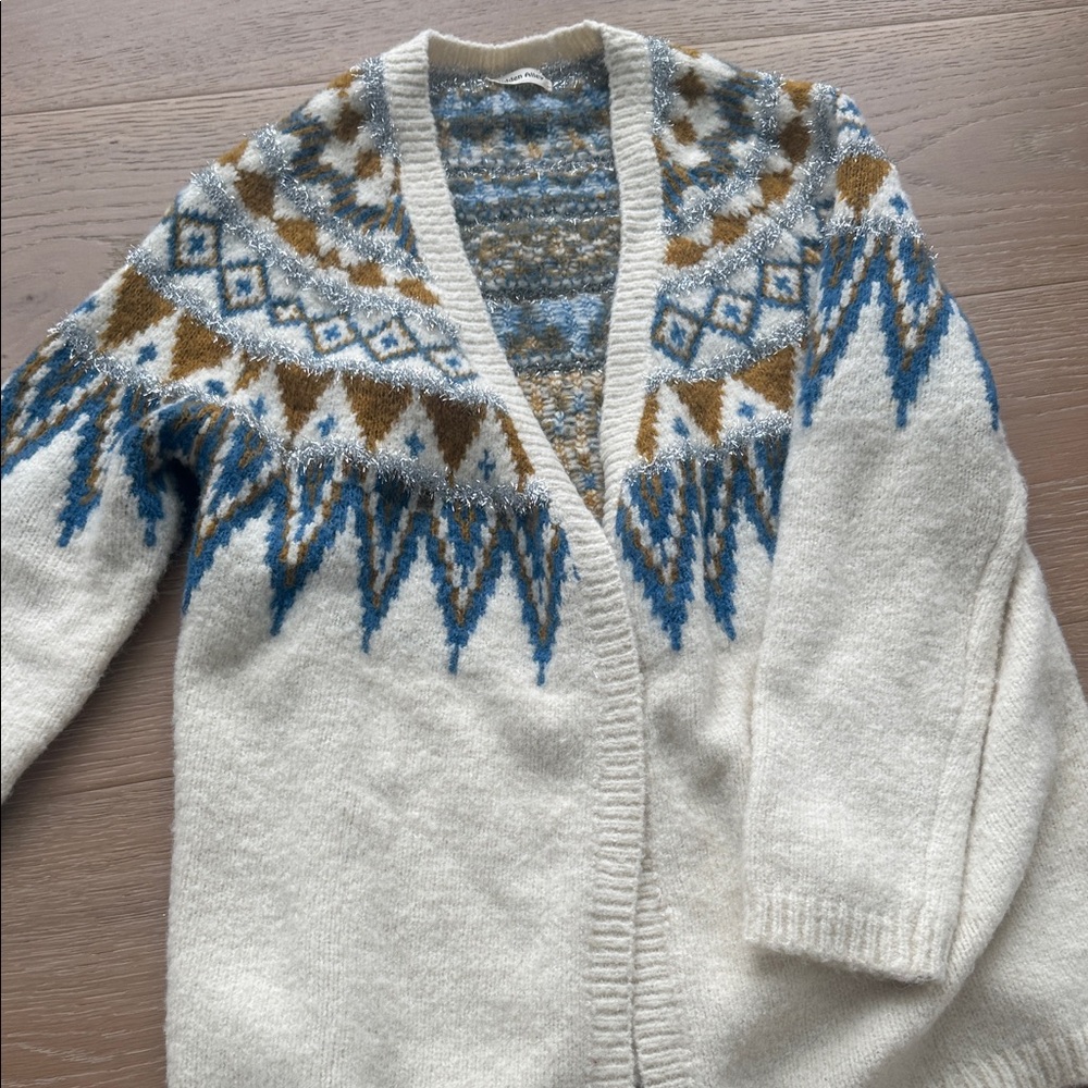 Women’s Cozy Cream Cardigan with Blue and Brown Pattern

Fits xs thru L